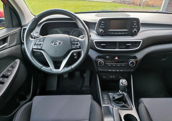 Hyundai Tucson cena 78700 przebieg: 99200, rok produkcji 2019 z Kielce małe 326